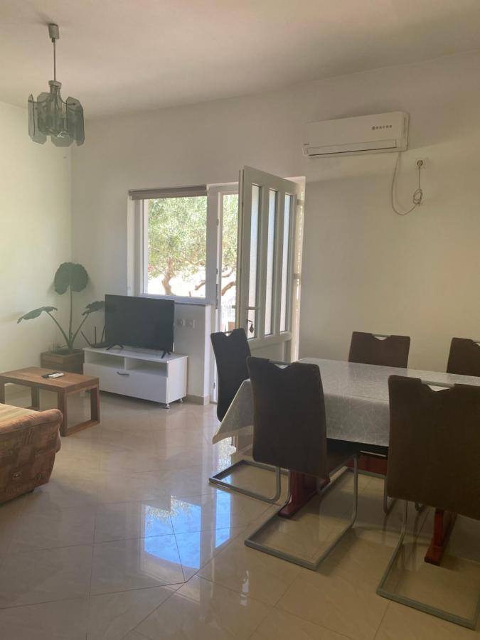 Apartman Ana Dobropoljana Bagian luar foto